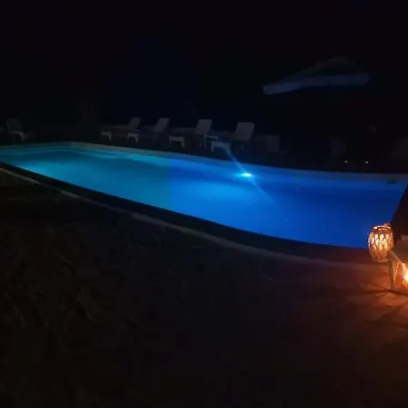 Ferienhaus Trullo A Dde Pupetta Con Piscina