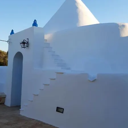 Trullo A Dde Pupetta Con Piscina Ostuni