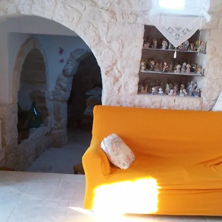 Trullo A Dde Pupetta Con Piscina Ostuni